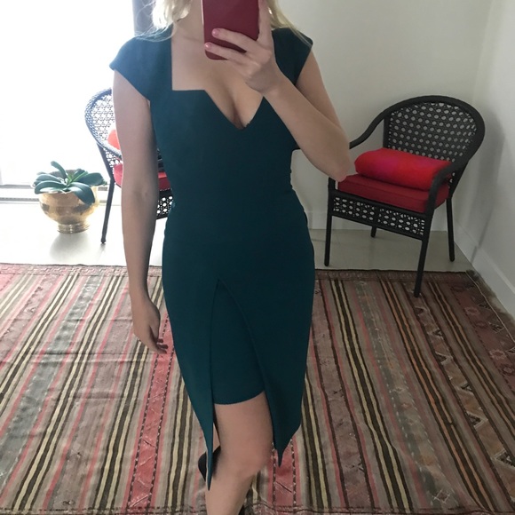 Asymmetrical neckline dress - Picture 4 of 4